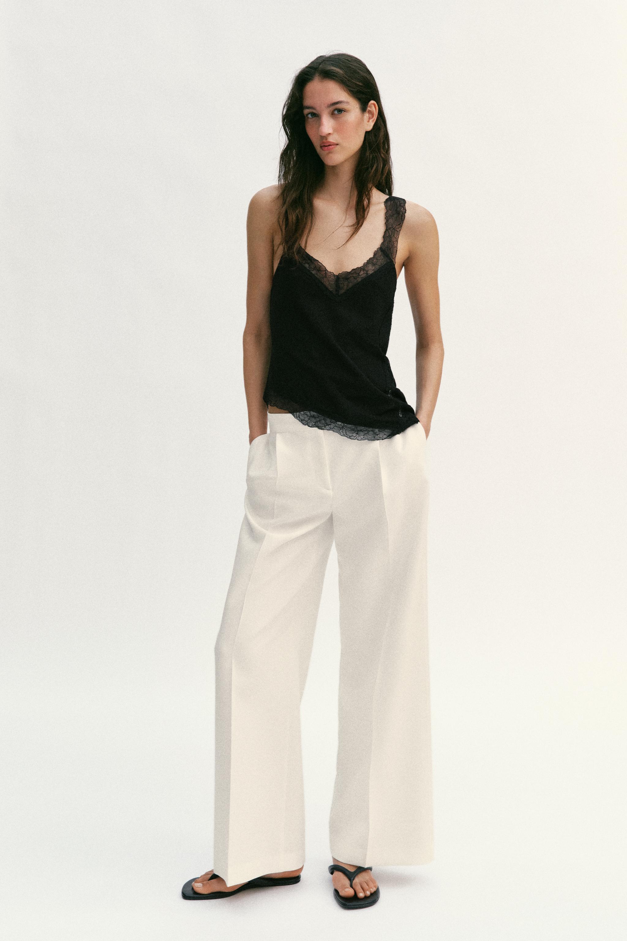 TOP RUSTIQUE ASYMÉTRIQUE DENTELLE